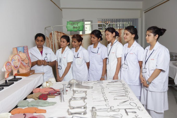 Students learning at Indian Academy College of Nursing.