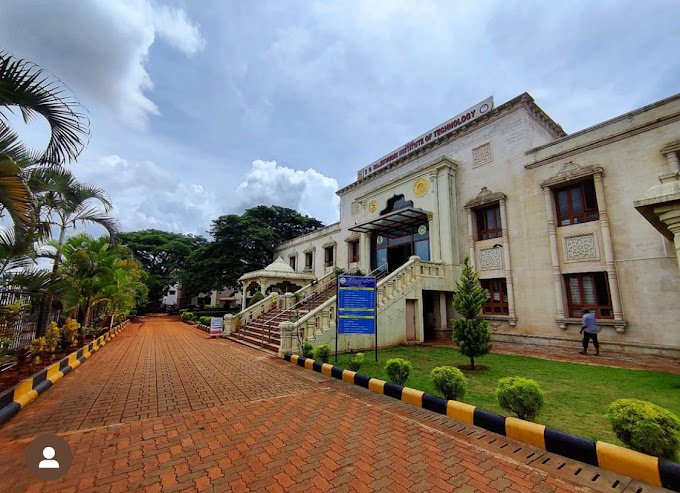 Image of the SG Balekundri Institute of Technology, a prominent engineering college building in Belgaum, Karnataka, India.